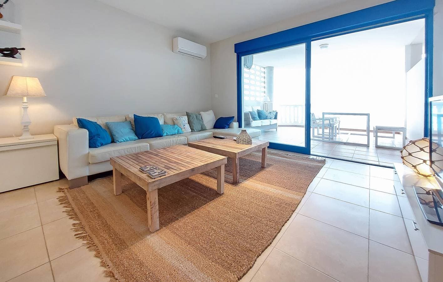 Foto 3 von 19: Wohnung mit Meerblick | 90m² | Parkplatz | Terrasse | AC