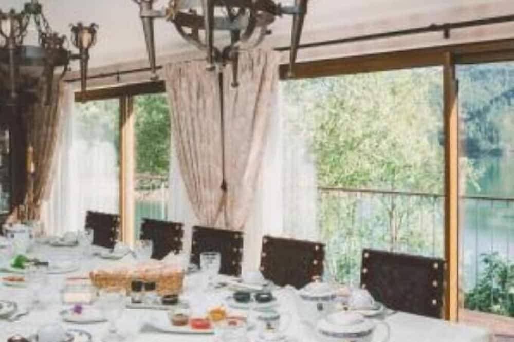 Foto 13 von 20: Ordem de Cristo Suite - Rural Tourism with terrace and river view