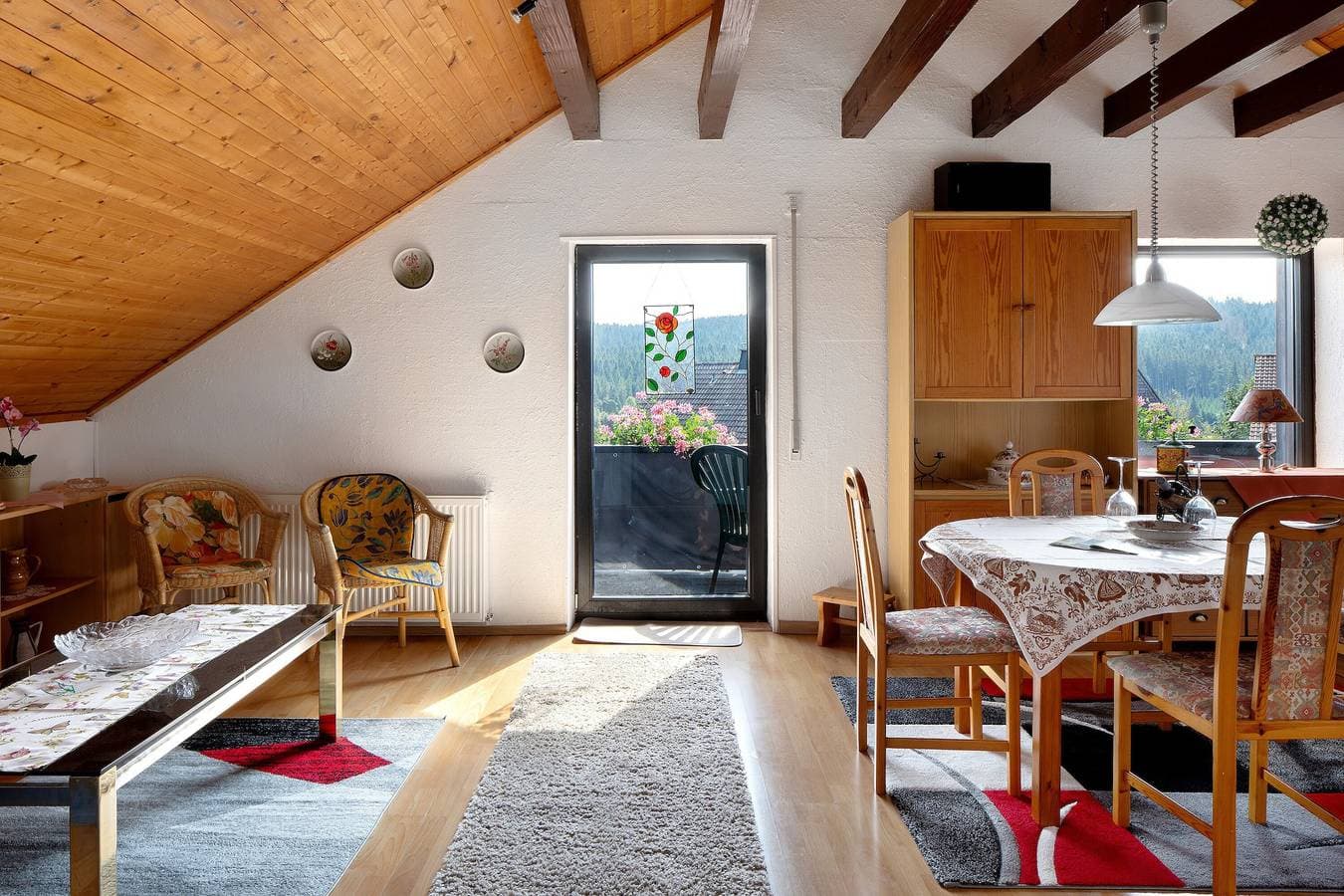 Foto 2 von 29: Ferienwohnung 'Apartmenthaus Fister' mit Seeblick, Gemeinschaftsgarten und WLAN