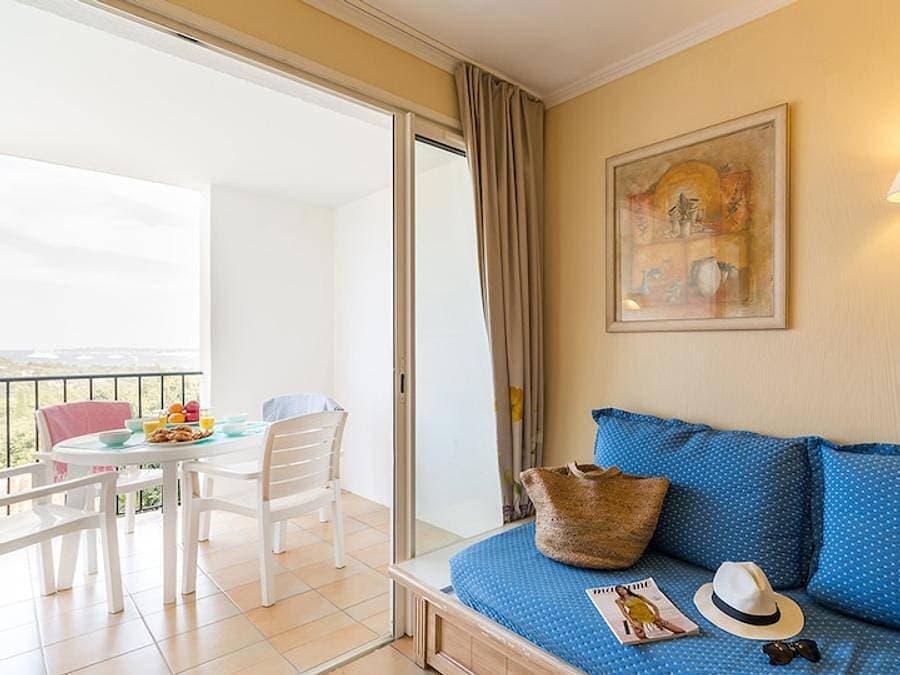 Pierre & Vacances Résidence Les Restanques du Golfe de Saint-Tropez - Wohnung 4 personen - - 1 Schlafalkoven - Terrasse oder Balkon