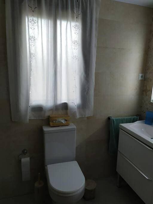 Foto 7 von 49: Three-Bedroom House
