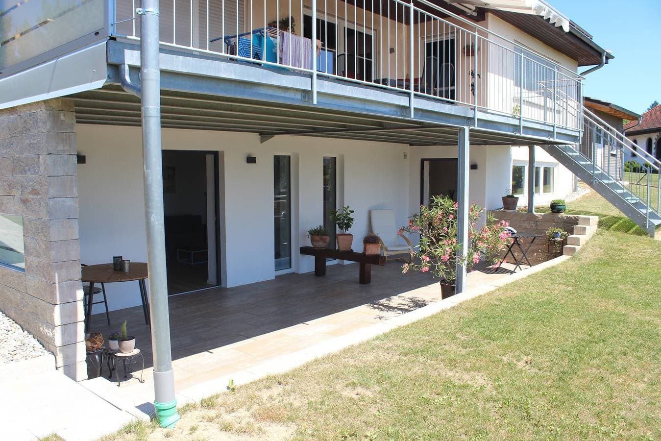 Foto 2 von 29: Ferienwohnung '1' mit gemeinsamer Terrasse, gemeinsamem Garten und WLAN