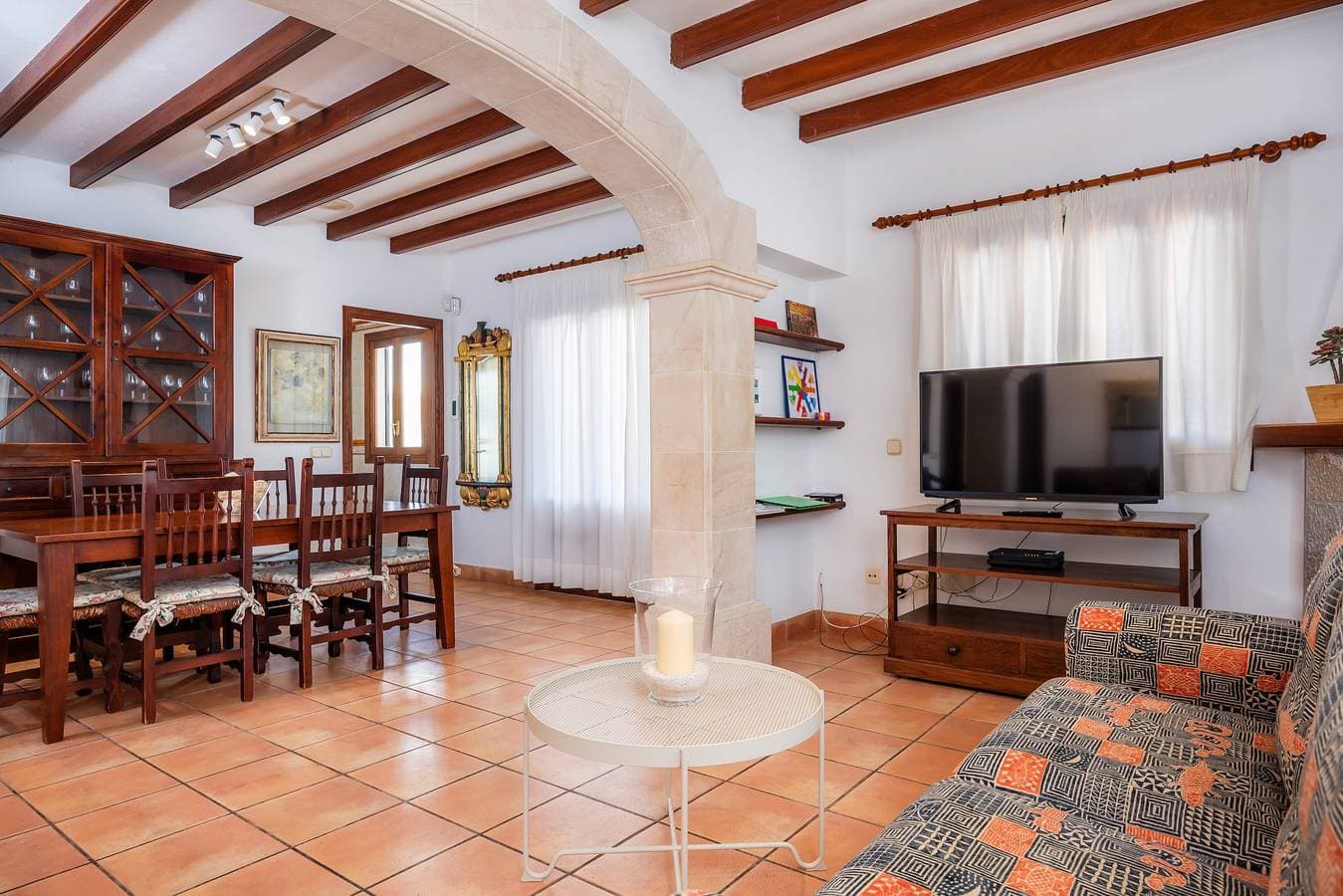 Foto 5 von 33: Strandnahe Ferienwohnung Dofí mit Terrasse und Meerblick