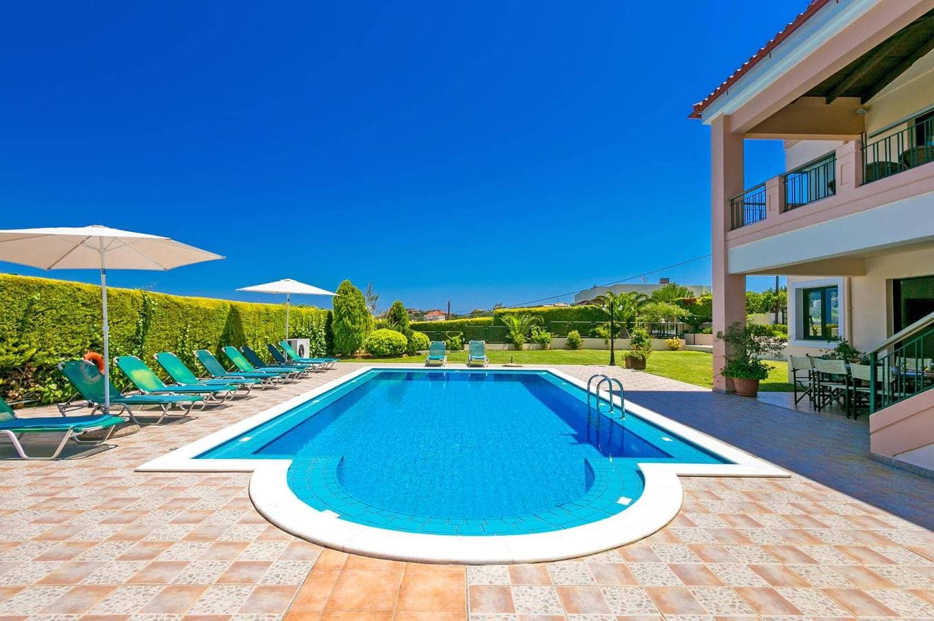 Foto 7 von 31: Villa für 12 Personen mit Garten