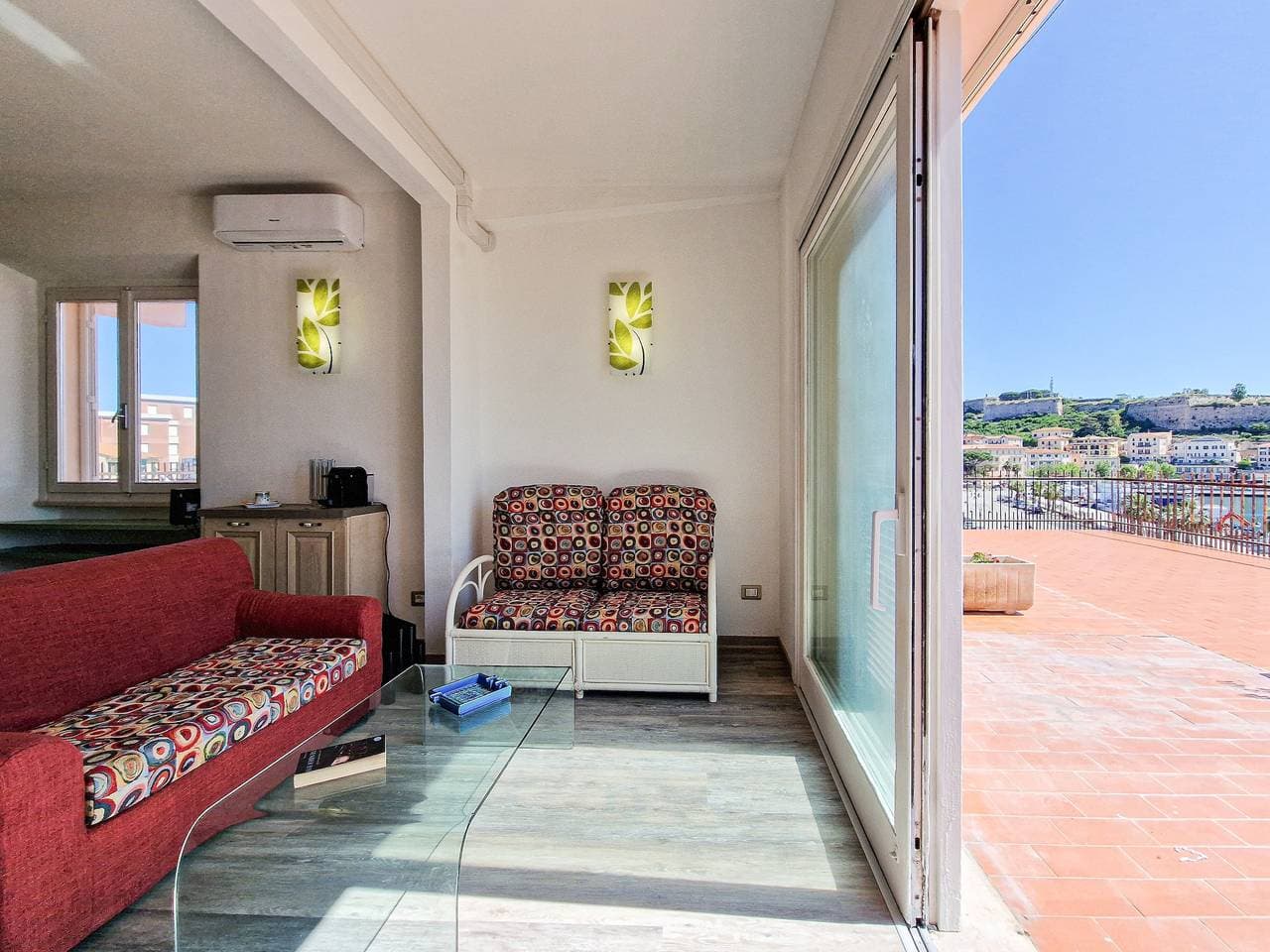 Foto 4 von 22: Ferienwohnung 'Terrazza Sul Mare' mit Meerblick, Wi-Fi und Klimaanlage
