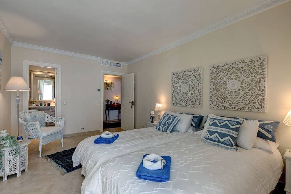 Foto 7 von 30: Apartment-Ensuite mit Bad