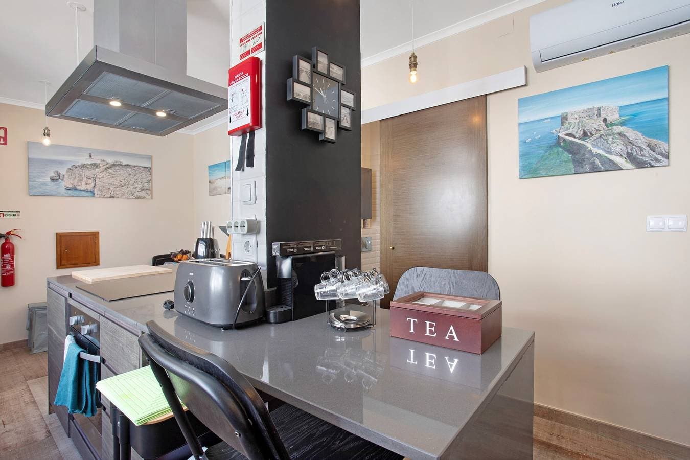 Foto 11 von 26: Ferienwohnung 'Home Away From Home' mit Balkon und WLAN