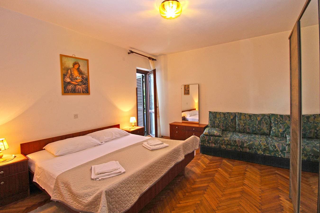 Foto 13 von 26: Ferienwohnung für 4 Personen mit Terrasse