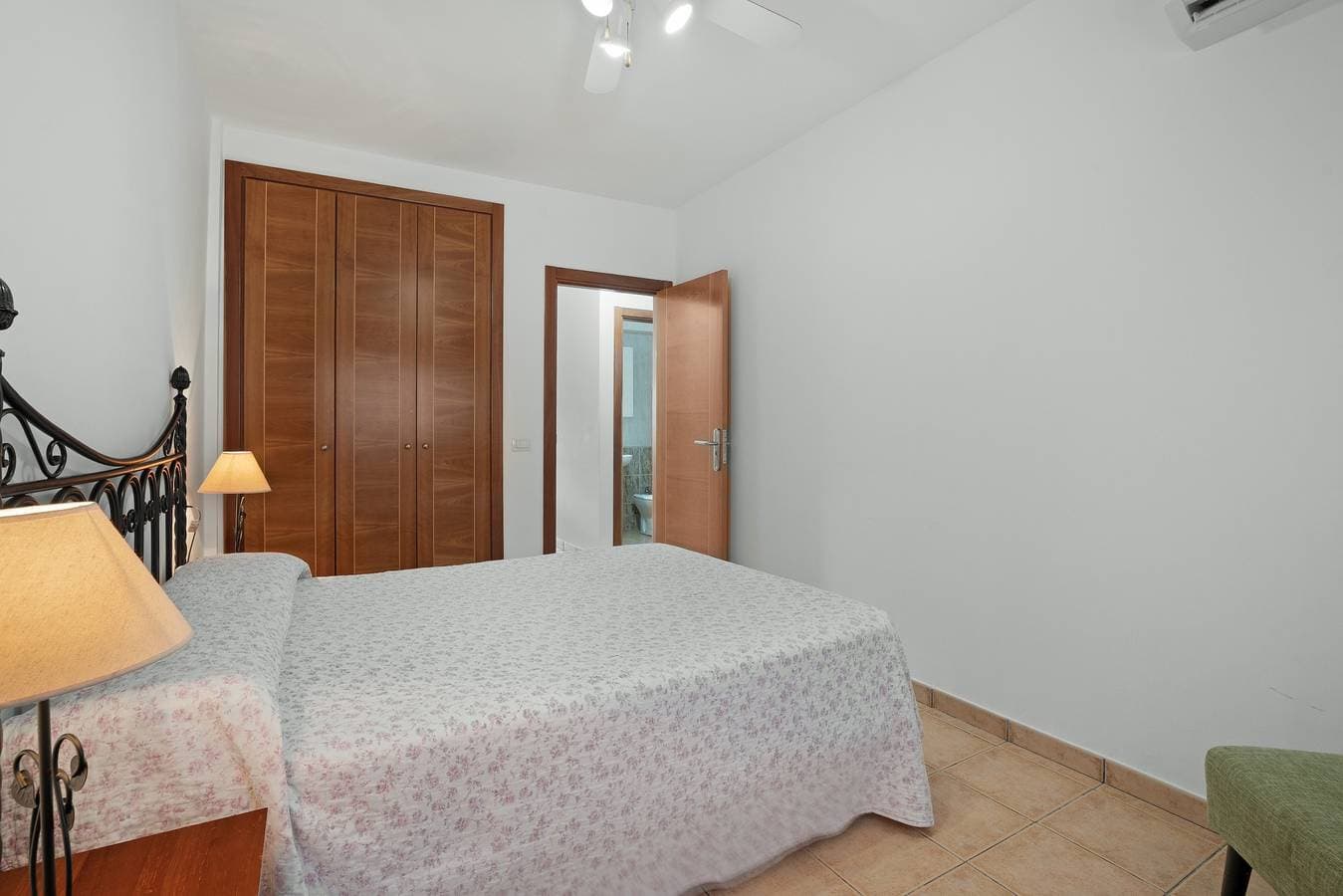 Foto 11 von 27: Ferienwohnung 'Volcán Y Mar 2 Derecha' mit Balkon, WLAN und Klimaanlage