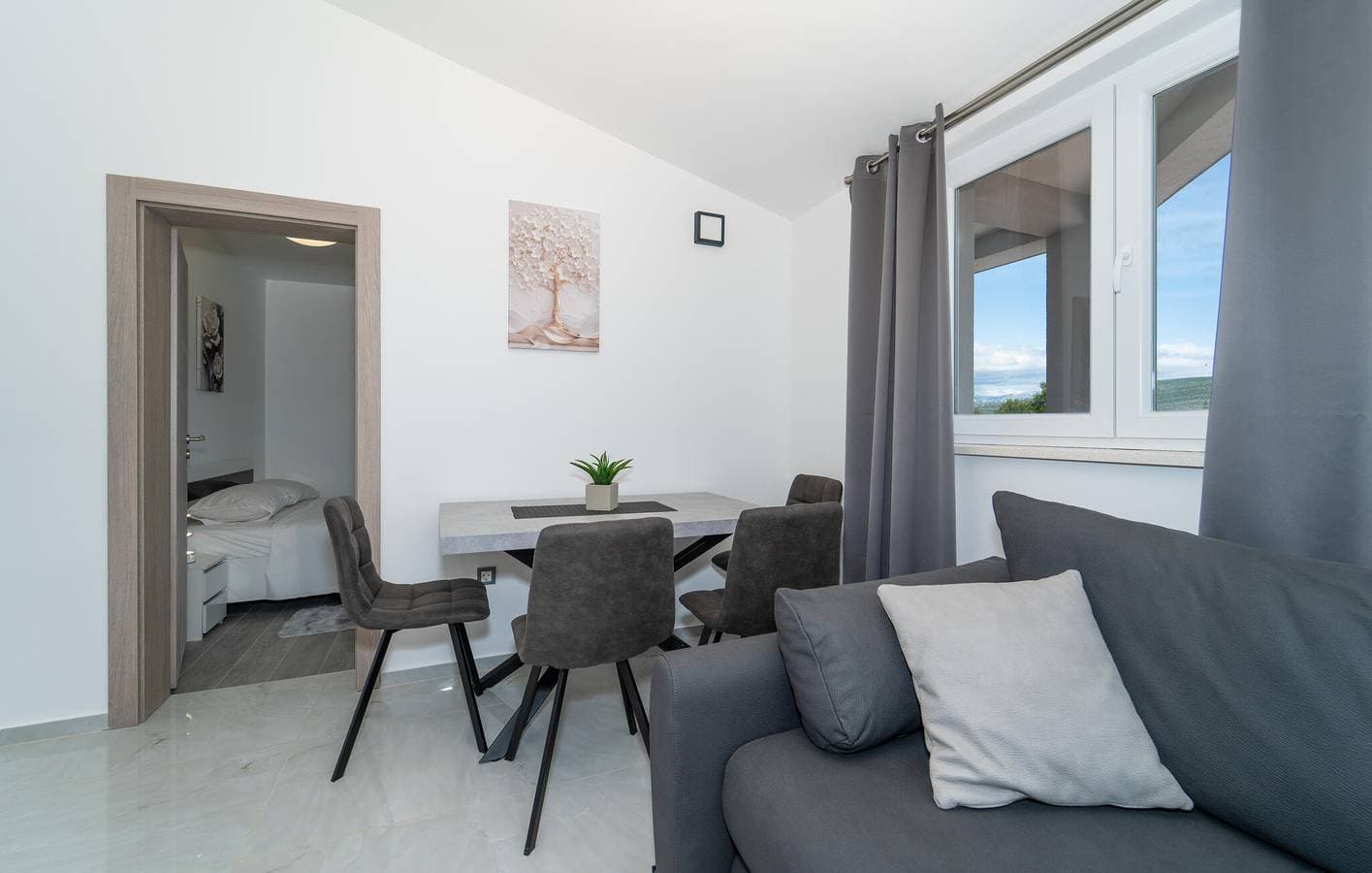 Foto 10 von 21: Moderne 2-Zimmer-Wohnung mit Terrasse, WLAN und Parkplatz in Küstennähe