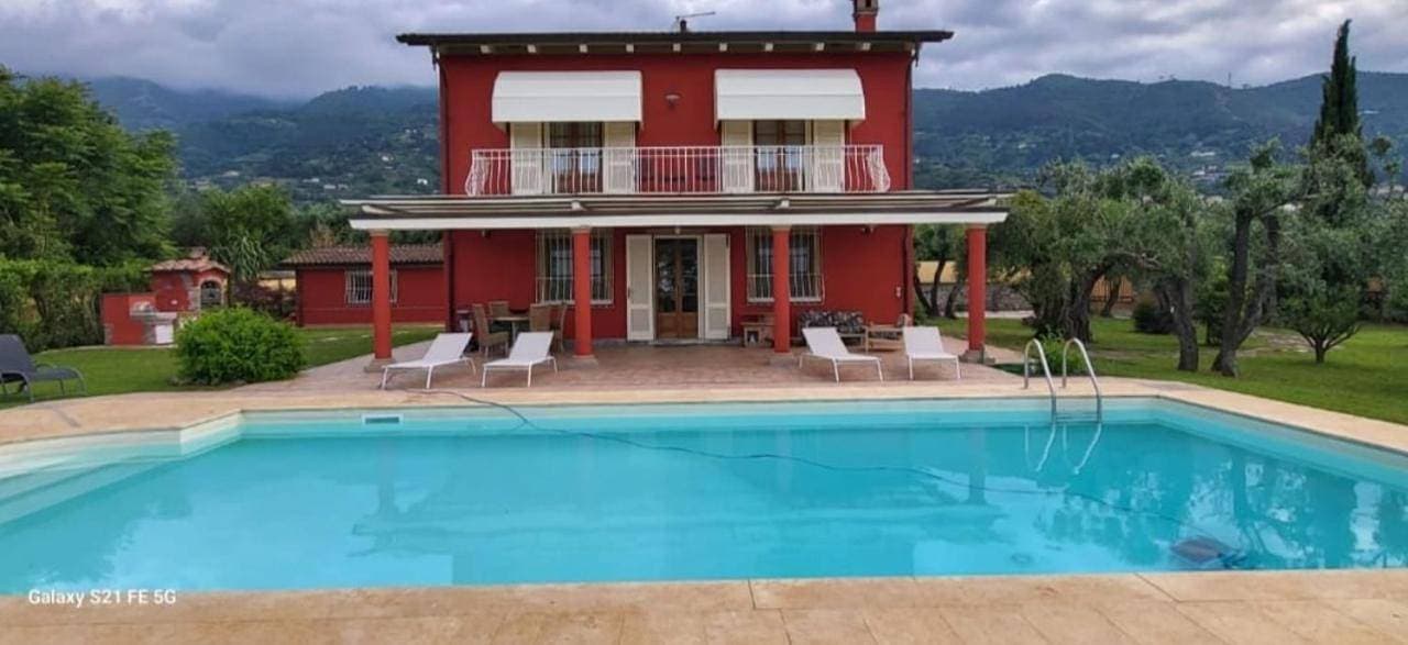Foto 13 von 60: Three-Bedroom Villa