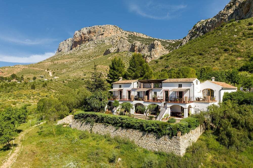 Foto 11 von 30: Renoviertes Ferienwohnungen mit grosser Terrasse und panoramischer Seeblick