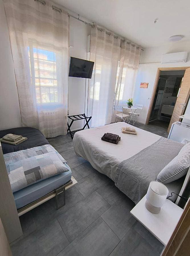 Foto 5 von 60: Double Room with Private Bathroom