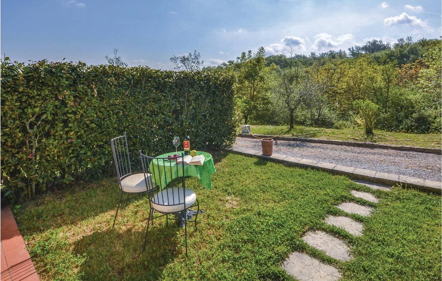Foto 5 von 15: Paradies am Pool: Atemberaubende Aussicht und Parkplatz, 2,5 km von Torrente Trove River