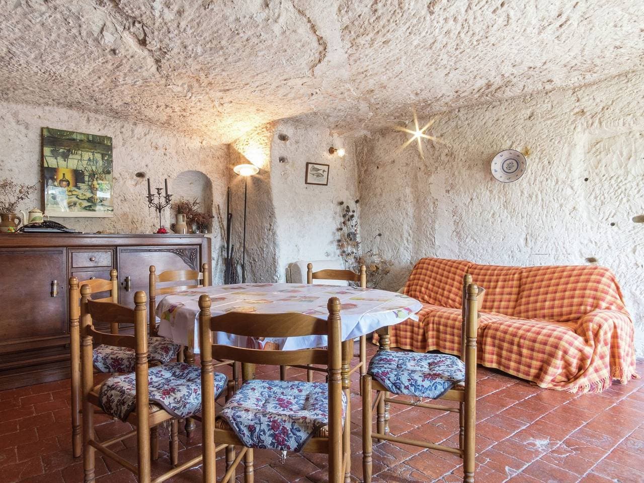 Foto 11 von 29: Ein Höhlenhaus mit historischem Charme