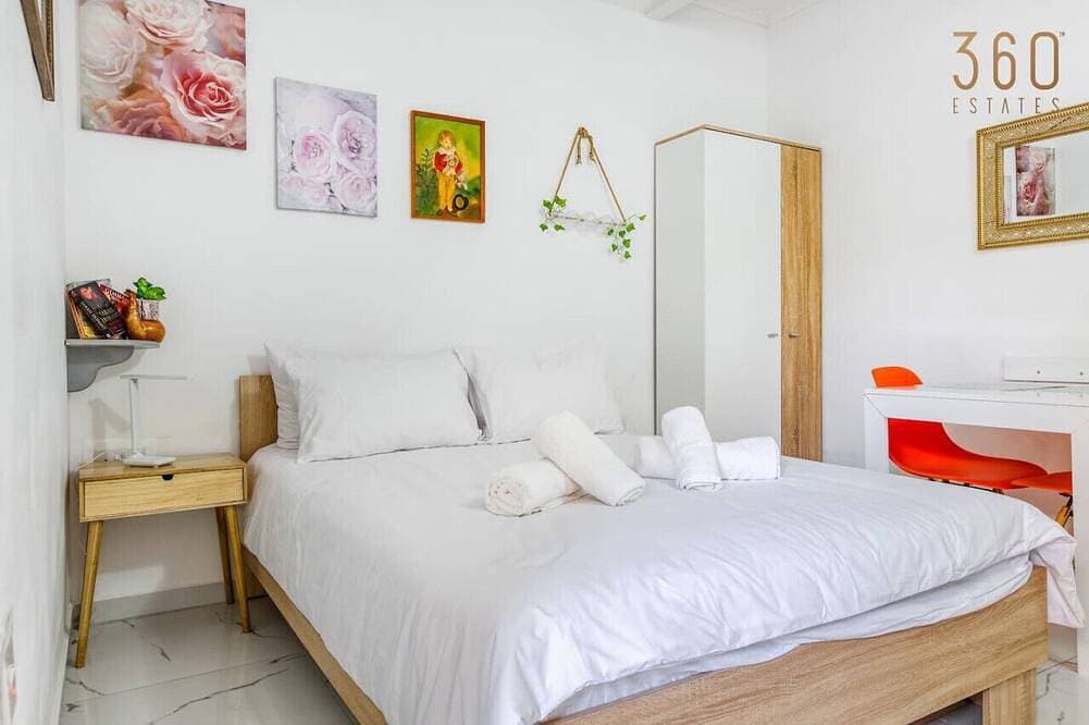 Foto 9 von 26: Modern Studio Apt with Private Terrace in Sliema