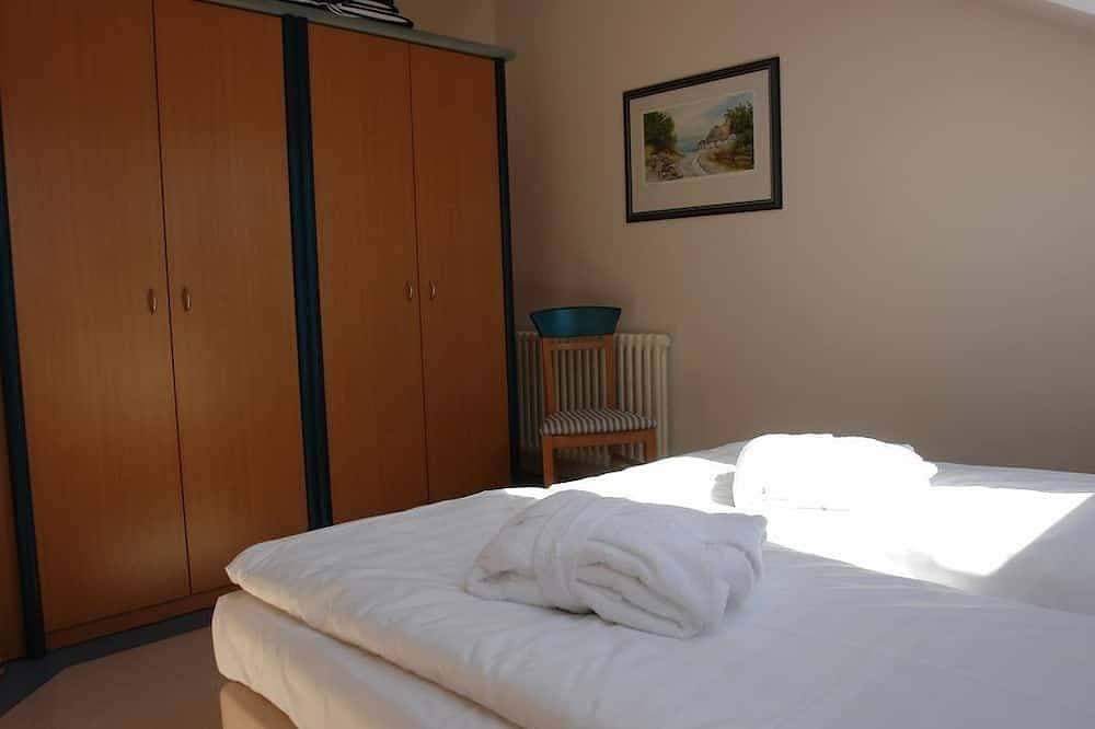 Foto 3 von 19: Moderne, ruhige und strandnahe Wohnung Ortsrand Binz mit Balkon