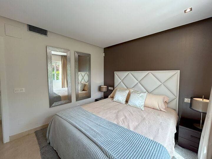 Foto 12 von 17: Ferienwohnung für 2 Personen mit Pool