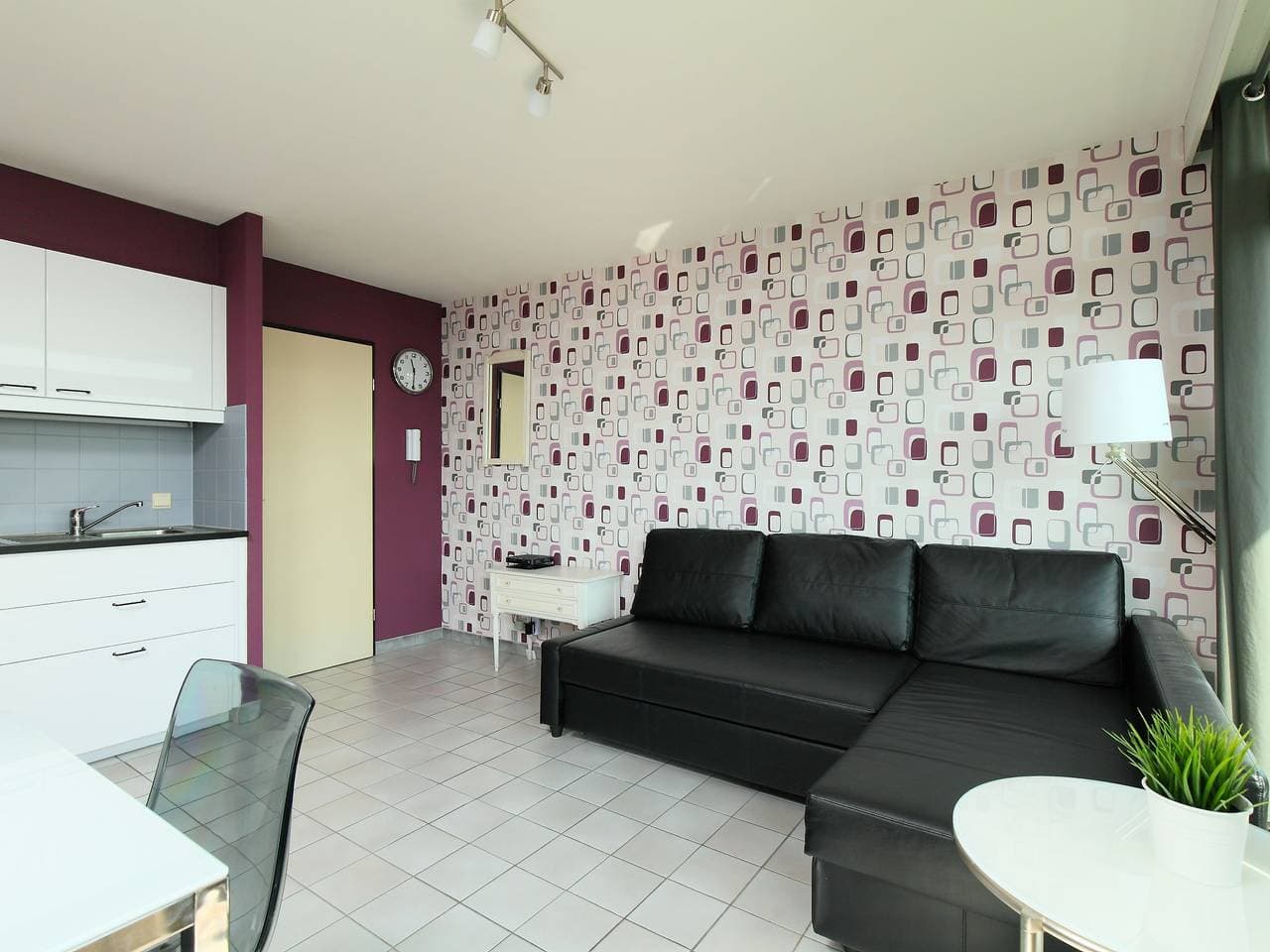 Foto 8 von 17: Studio 604 with balcony