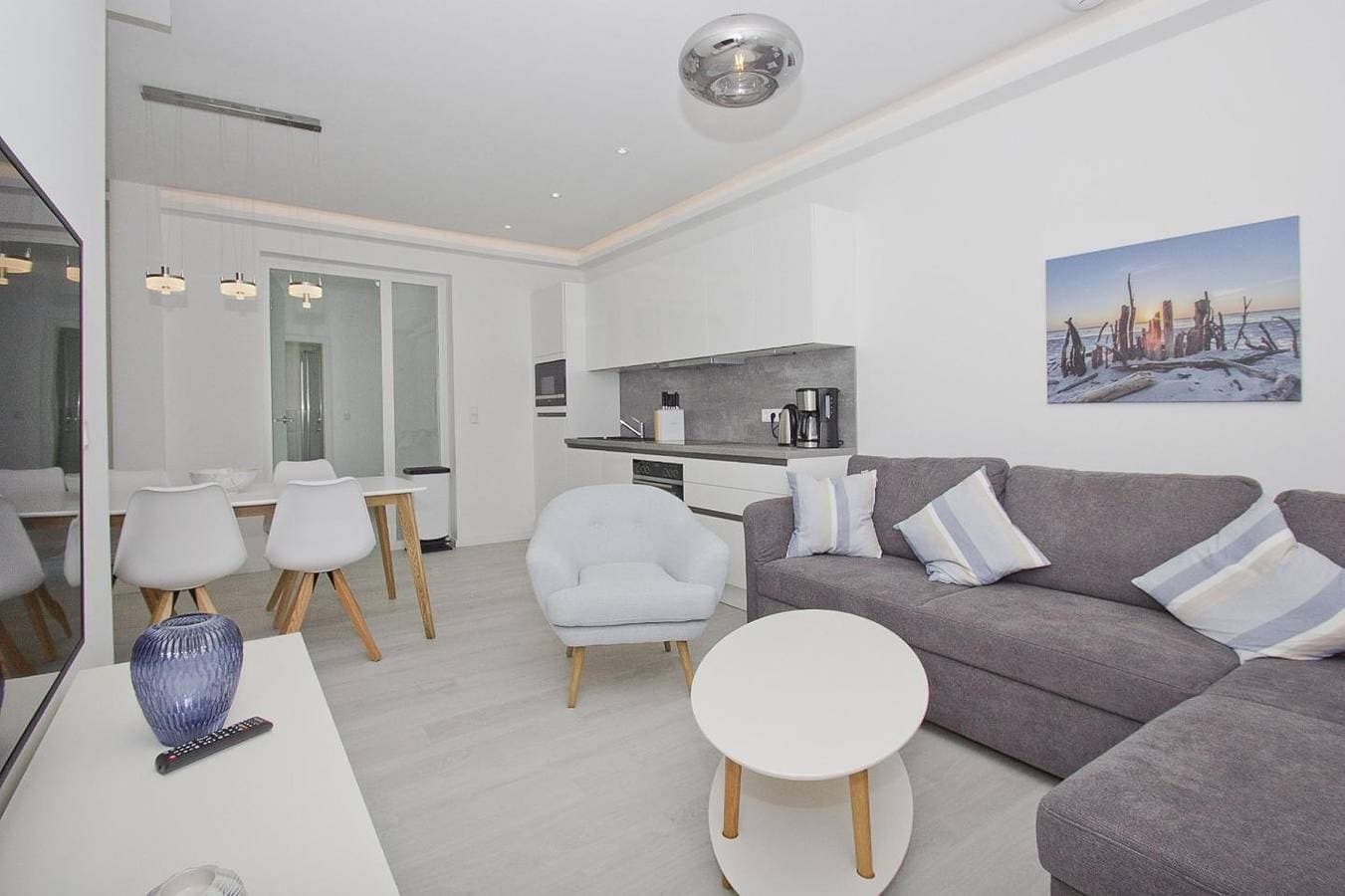 Foto 5 von 20: Moderne Ferienwohnung mit eigener Terrasse - Haus Inselwind FeWo MEERsalz