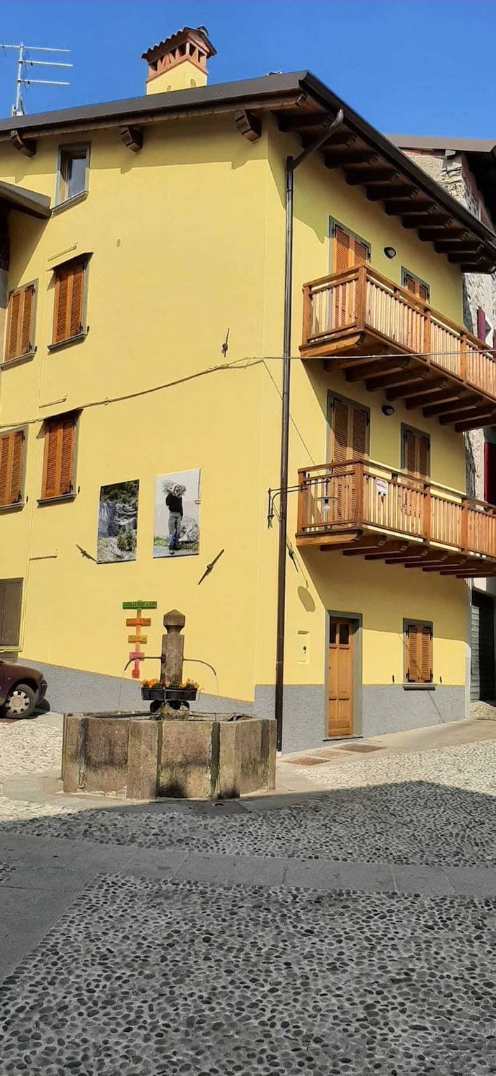 Foto 2 von 14: Ferienwohnung 'Altopiano del Sole' mit Balkon und Bergblick