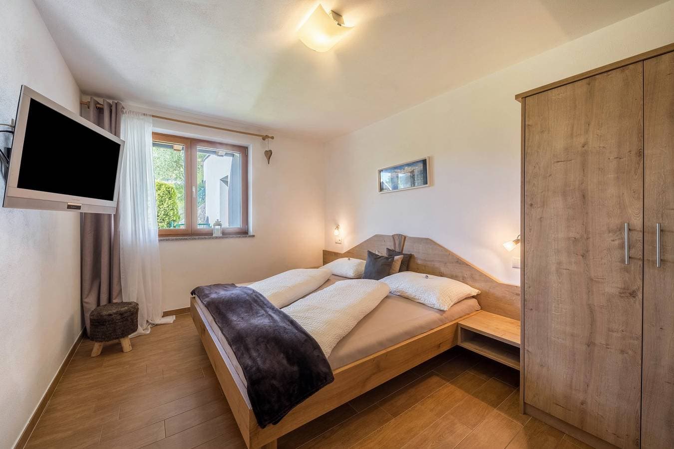 Foto 7 von 18: Gemütliche Ferienwohnung "Pfandlerhof Grün" mit Bergblick, WLAN, Balkon & Garten