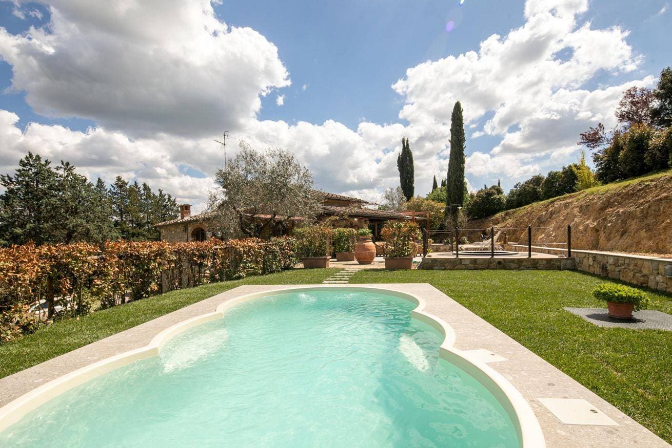 Foto 8 von 32: Villa für 6 Personen mit Garten