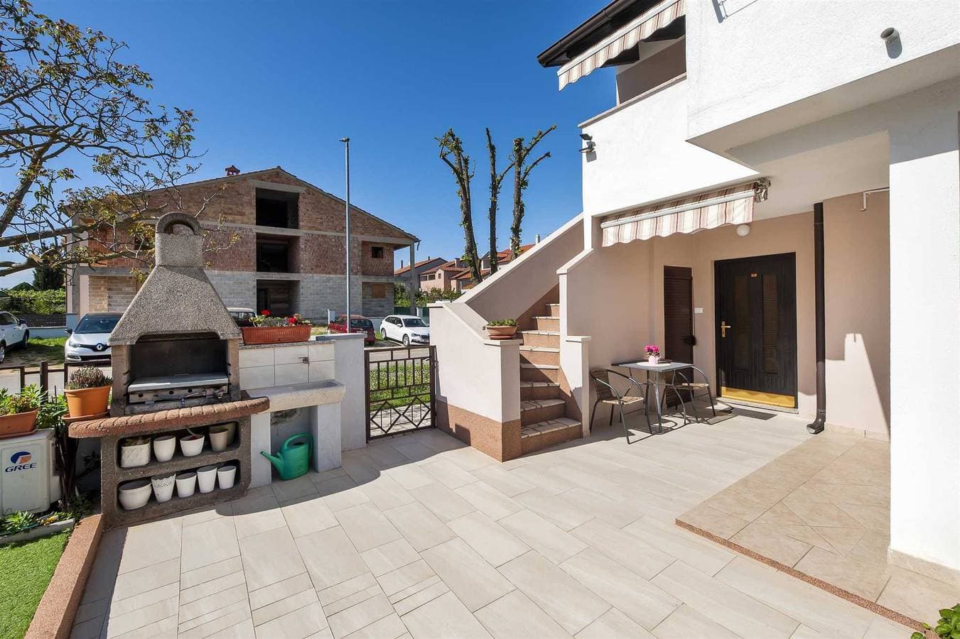 Foto 10 von 16: Pataj Ferienwohnung mit 1 Schlafzimmer mit Terrasse 3