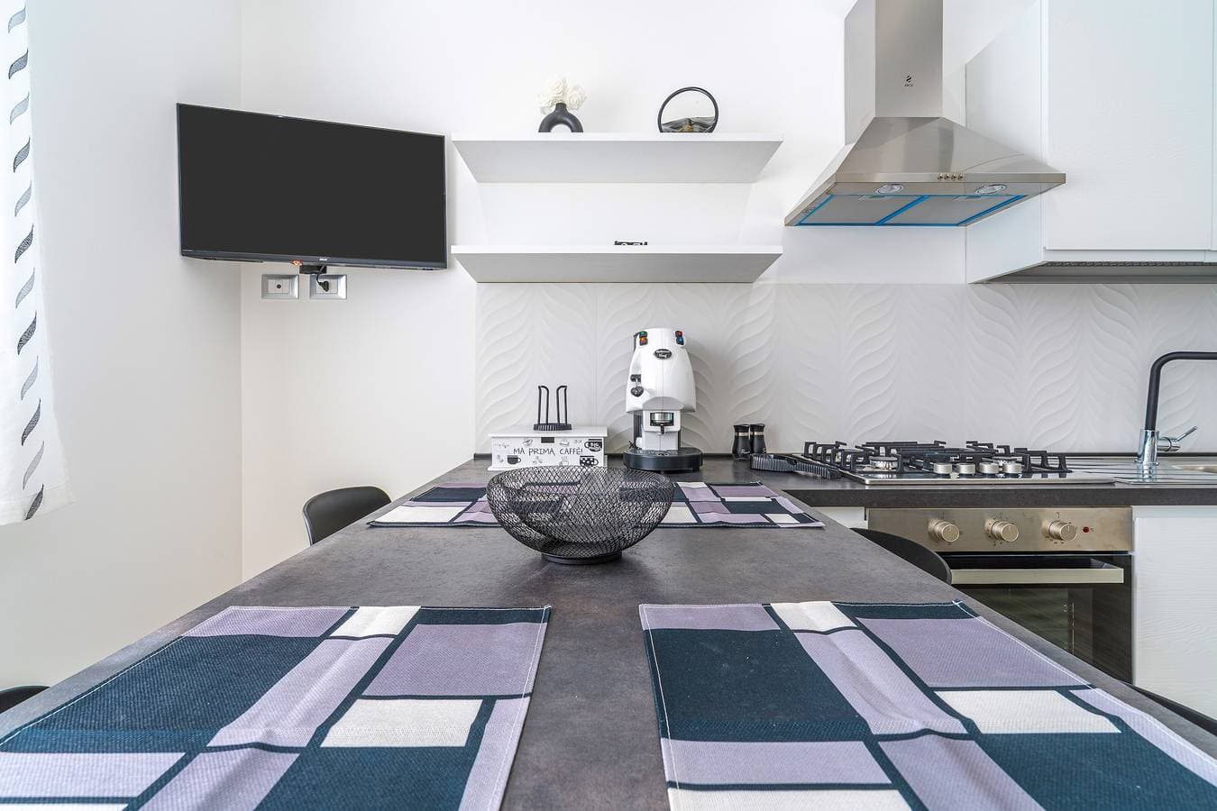 Foto 7 von 28: Mediterrane Eleganz – Wohnung im 2. Stock mit privater Terrasse, WLAN & Klimaanlage