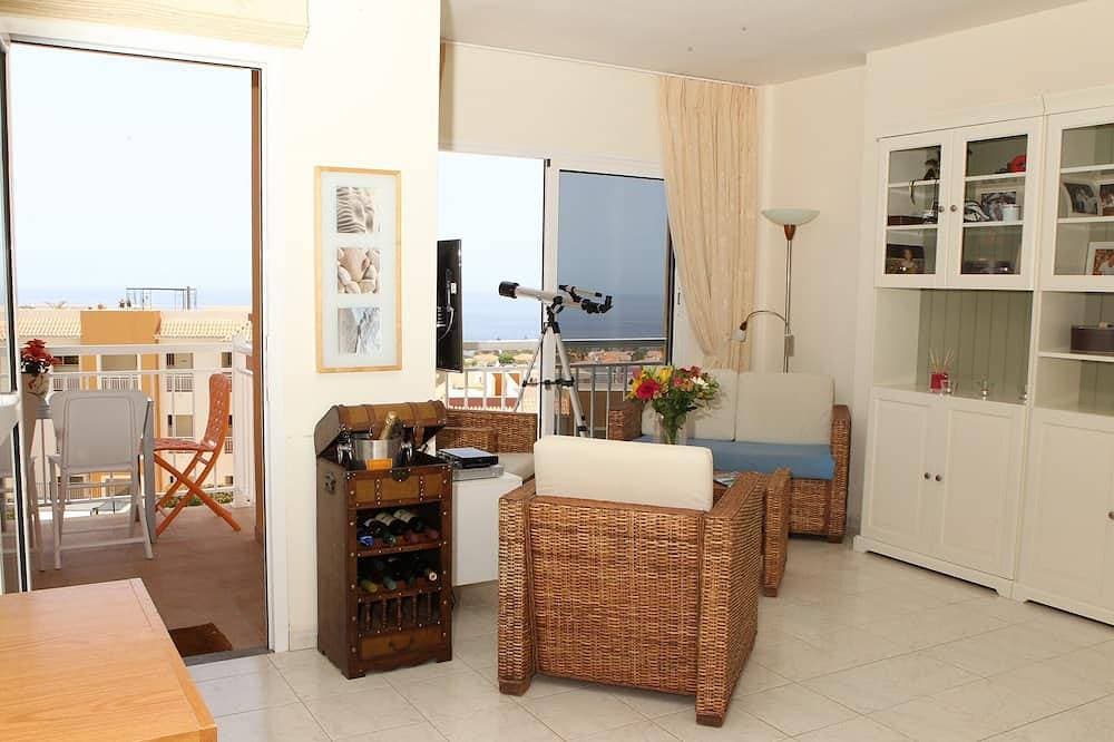 Foto 4 von 16: Apartment mit großer Dachterrasse und Panoramablick auf das Meer