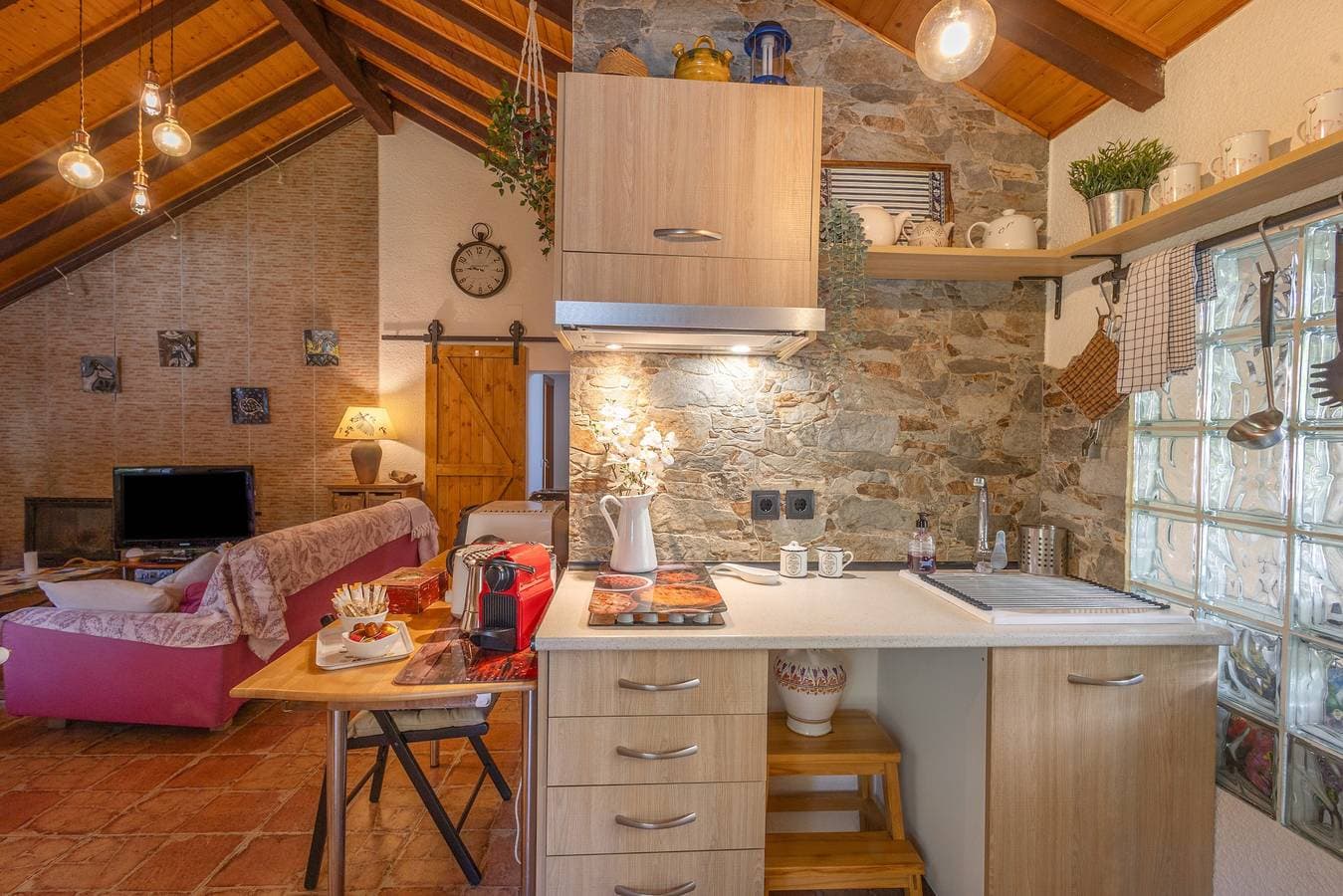 Foto 13 von 31: Ländliche Hütte 'La Casita de la Font del Bosc' mit Spa – Charmantes ganzes Landhaus