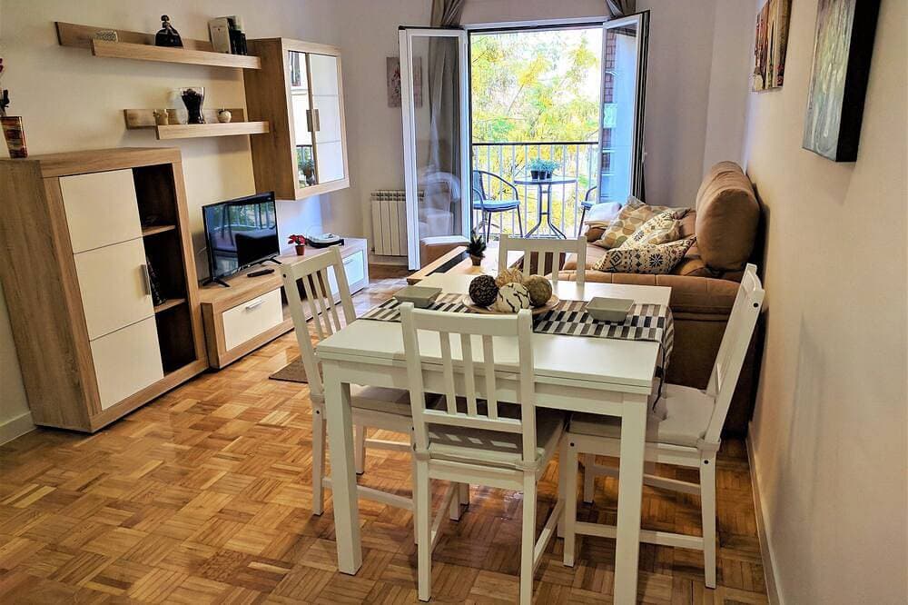 Große Wohnung in der Nähe von Atocha 3hab 2b 1
