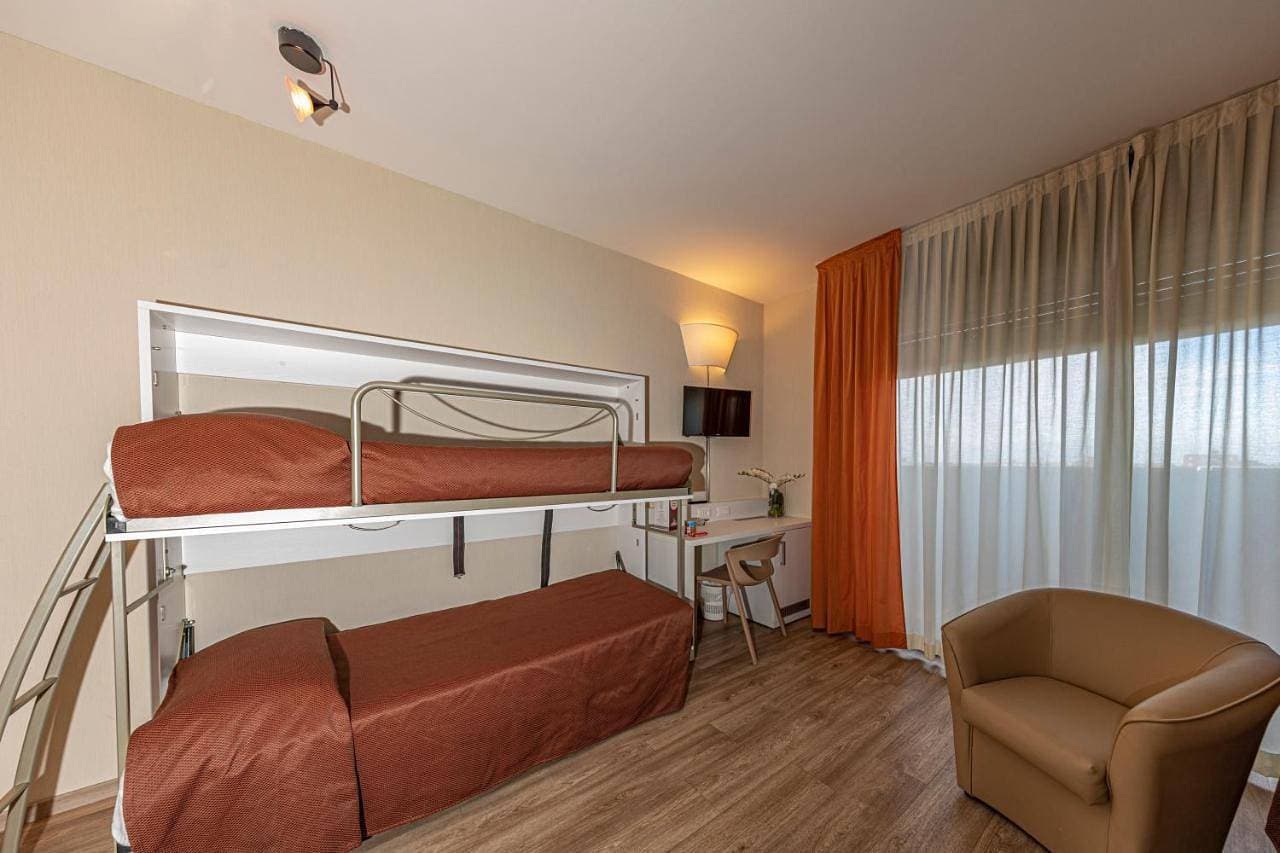 Foto 11 von 13: Standard Quadruple Room