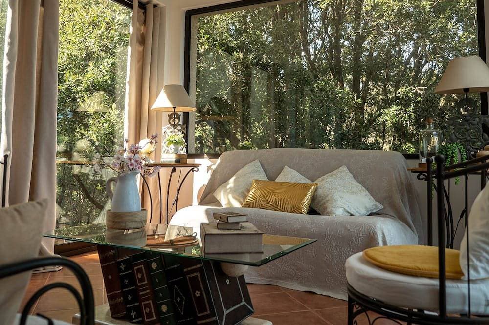 Foto 4 von 30: Herrliche Ferienwohnung im Gartengeschoss einer Villa, 70 m², für 4, Meerblick