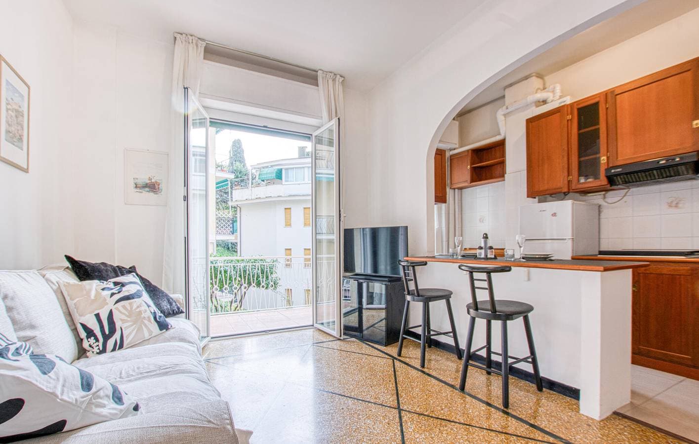 Foto 2 von 19: Gemütliche Ferienwohnung mit Parkplatz und WLAN, 1,5 km vom Strand von Pomaro entfernt