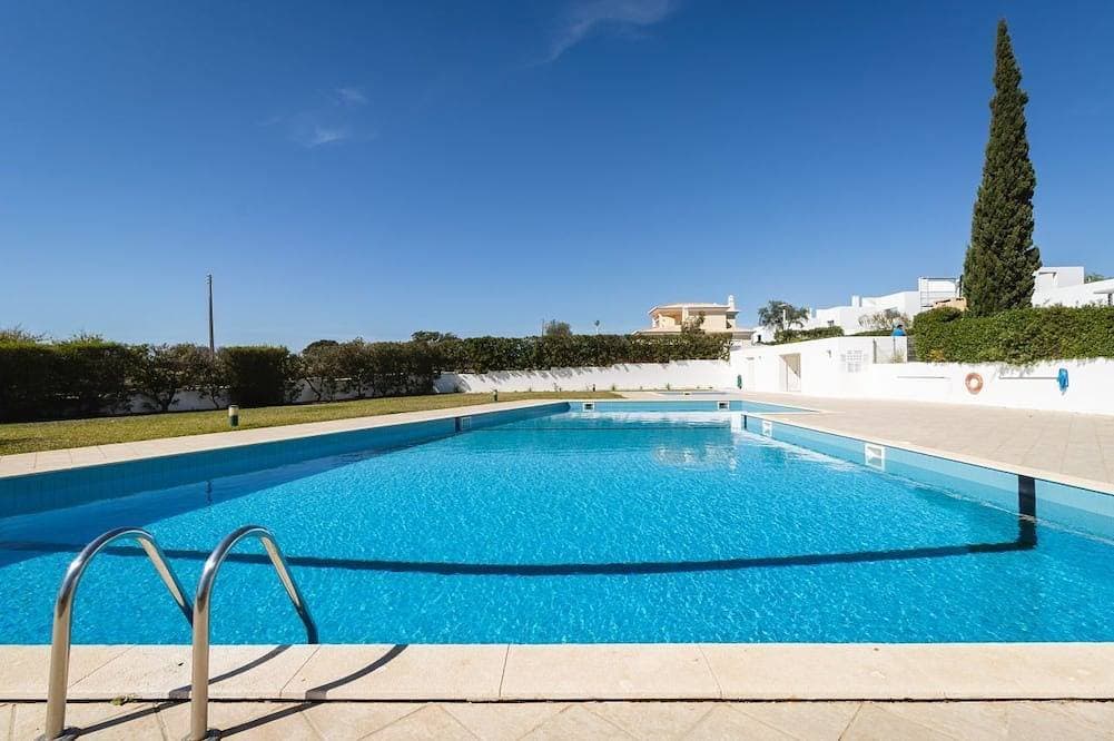 Foto 13 von 16: Schönes Reihenhaus \" Casa Branca \" mit Pool und Meerblick