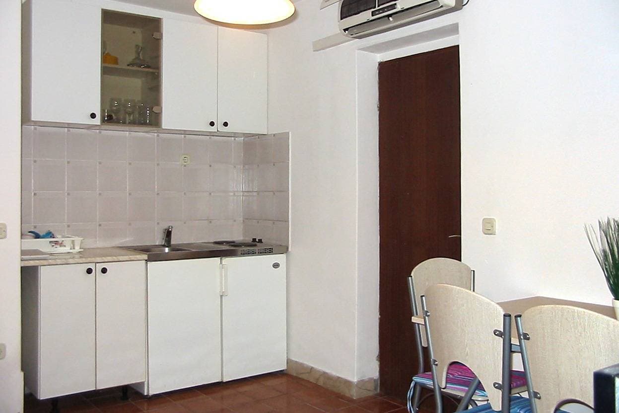 Foto 12 von 24: 2-Zimmer-Ferienwohnung mit Terrasse Zrnovska Banja, Korcula A-3154-b