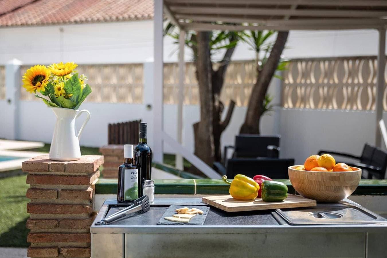 Foto 6 von 42: Villa „Garten mit Pool, Billard“ mit Meerblick, WLAN und Klimaanlage