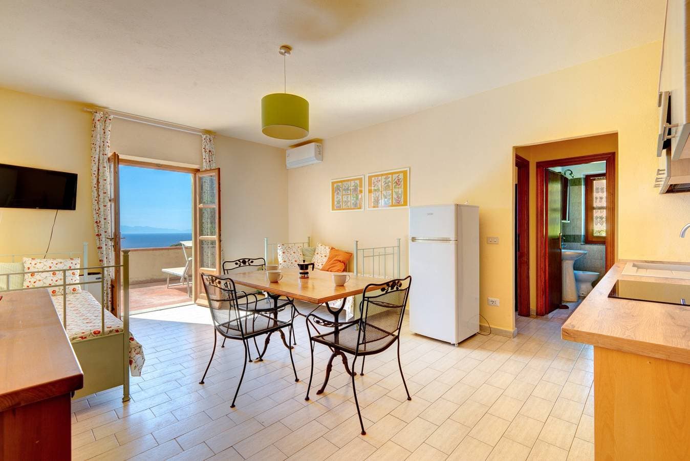 Foto 7 von 22: Ferienwohnung 'Cinciarella Casa Vai' mit Meerblick, WLAN und Klimaanlage