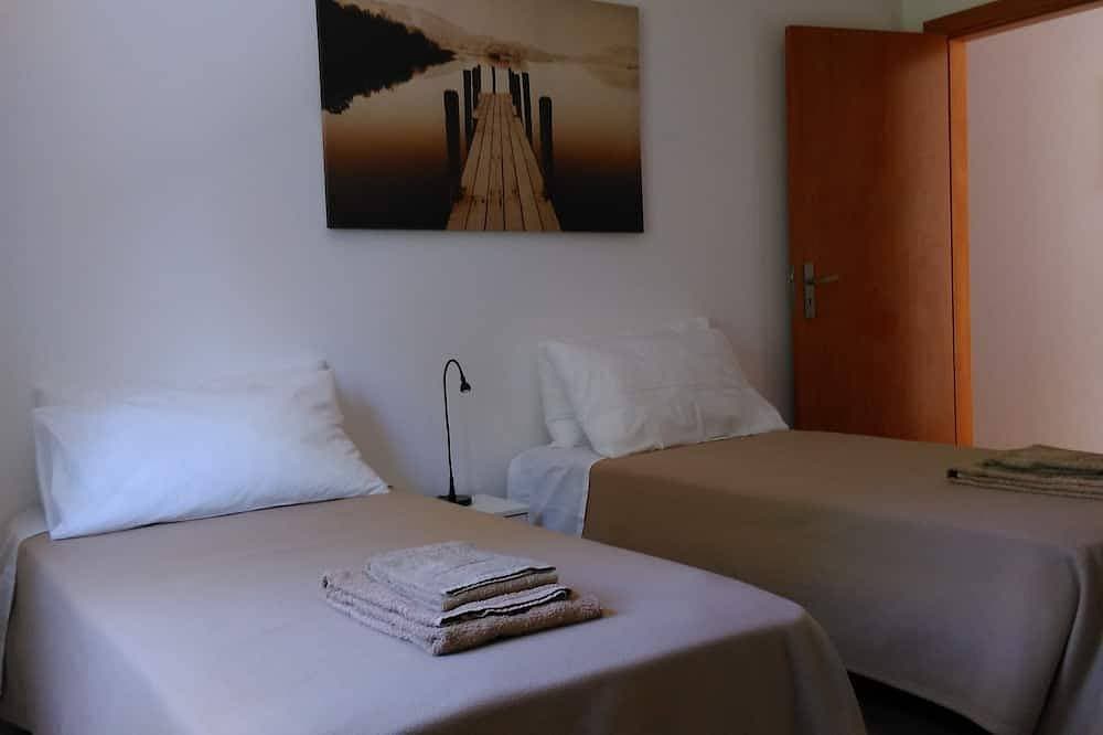 Foto 5 von 24: Große Modern Luxury Villa mit 3 Schlafzimmern in Vale da Telha