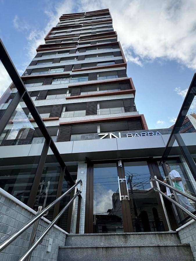 Apartamento novíssimo ZN Barra Salvador 1