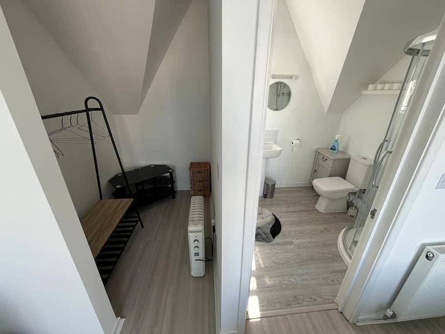 Foto 4 von 5: One-Bedroom Apartment