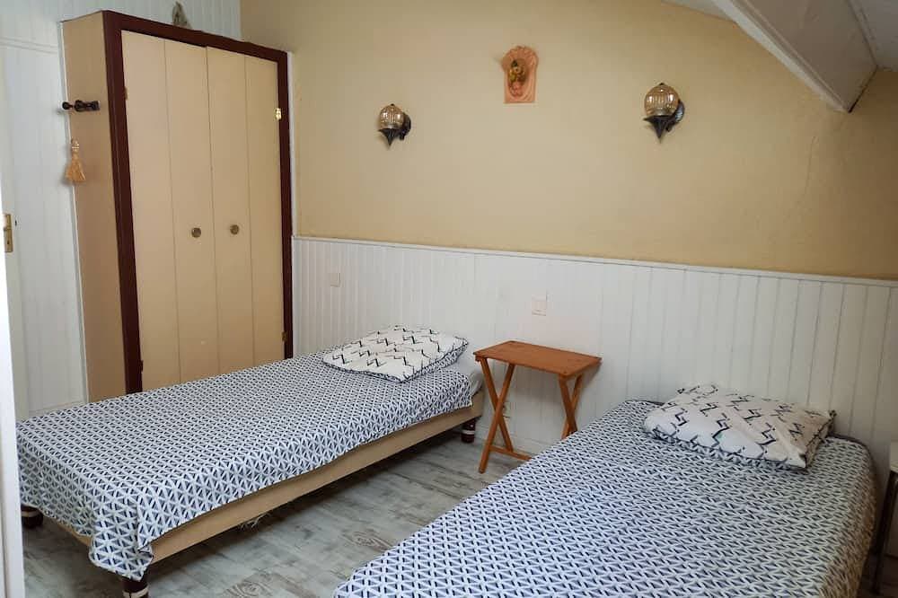 Foto 3 von 15: F3 duplex with loggia beach 3 min walk, panoramic sunset view