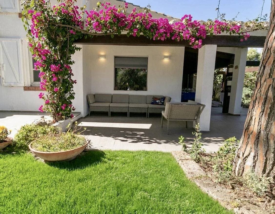 Foto 3 von 60: Villa Claudia Relax & Garden – Torre delle Stelle