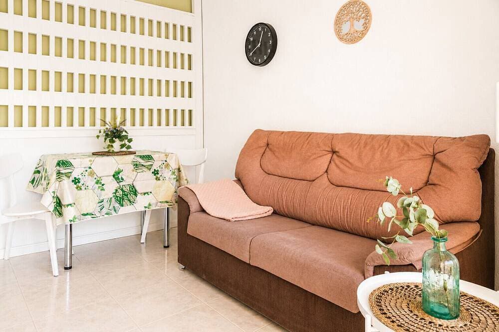 Foto 11 von 30: Modern Studio with Pool, Puerto de La Cruz