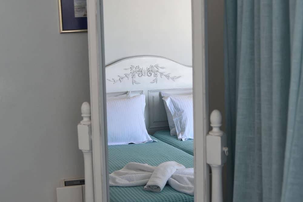 Foto 7 von 21: Ein geräumiges 2-Level-2-Schlafzimmer Ort-Home mit herrlichem Blick auf das Ägäische Meer