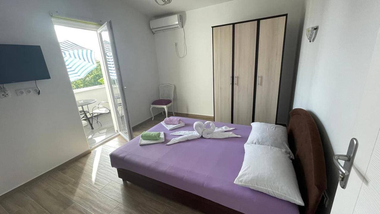 Apartments Toro Bar Sutomore 1
