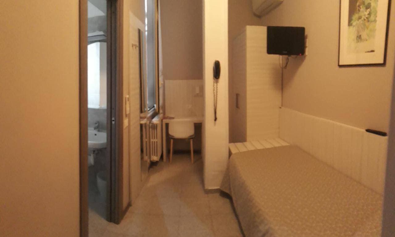 Foto 2 von 7: Attic Double or Twin Room with Sea View