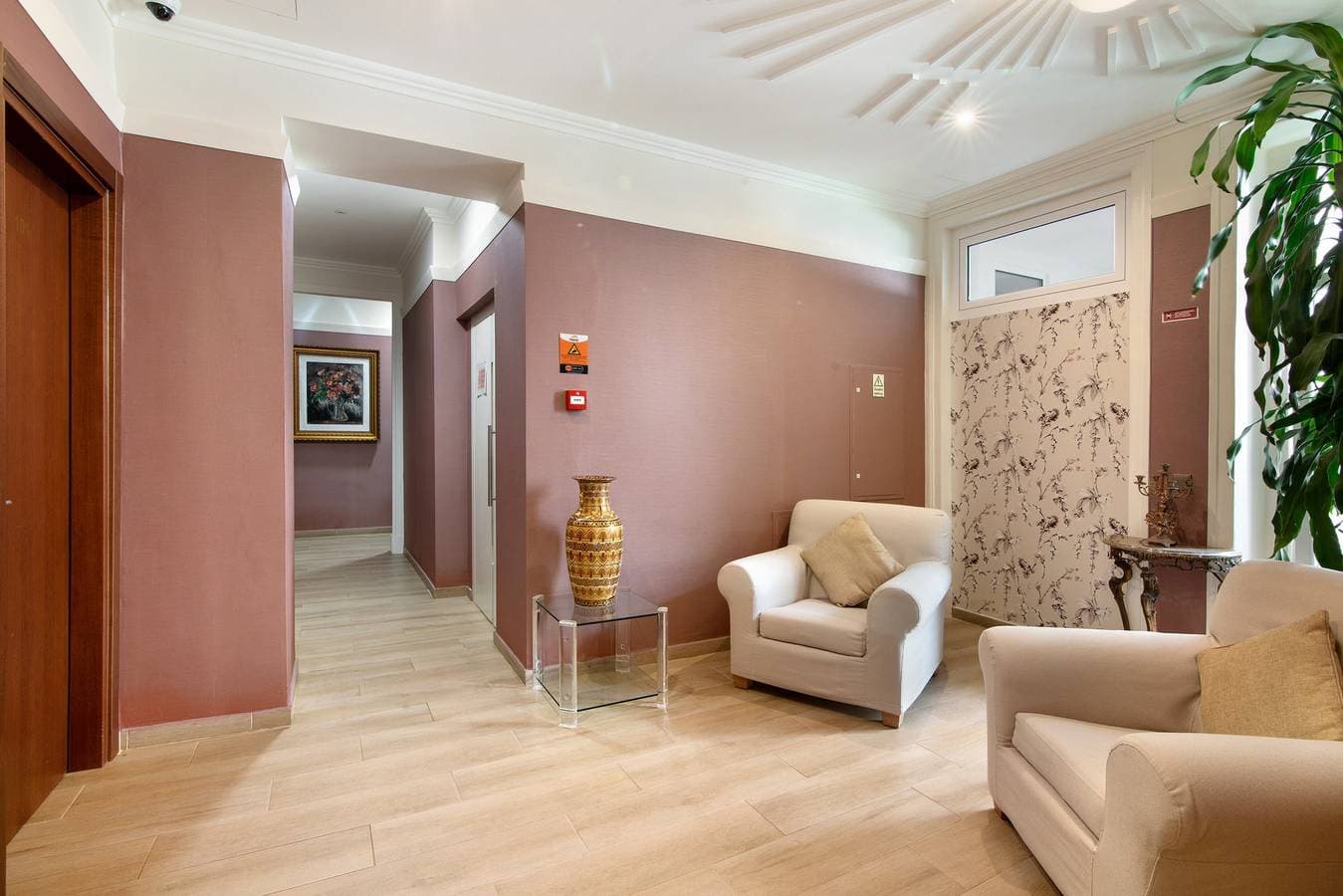 Foto 4 von 33: Zimmer 'Quarto Casal Standard 201' mit gemeinsamer Terrasse, WLAN und Klimaanlage