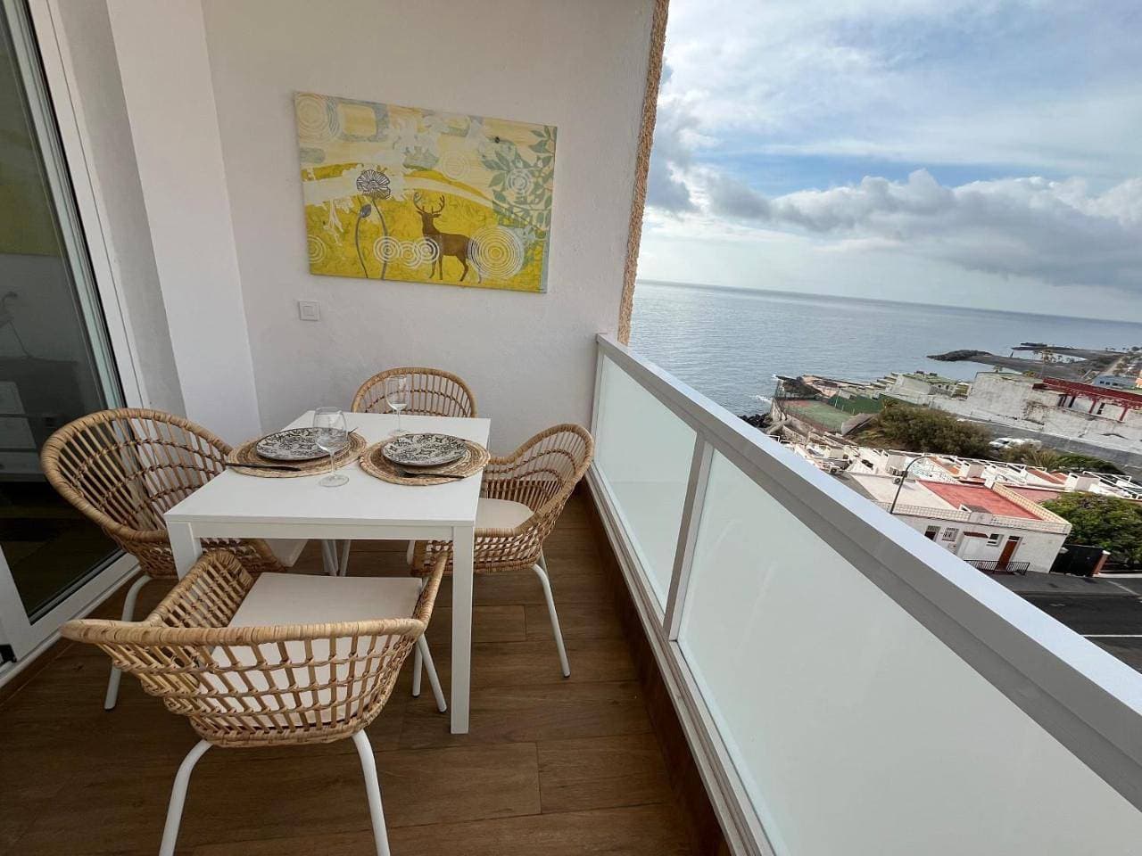 Foto 9 von 46: One-Bedroom Apartment with Sea View and Balcony